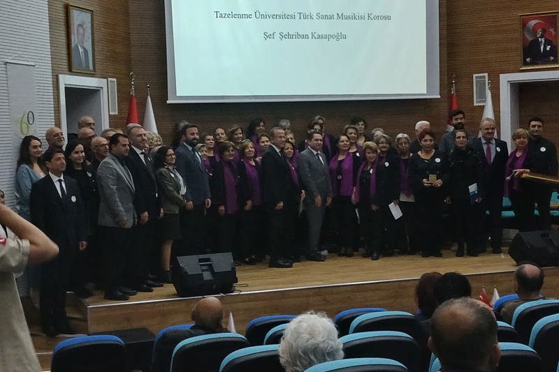 TAZELENME ÖĞRENCİLERİNDEN SERGİ VE KORO ETKİNLİĞİ