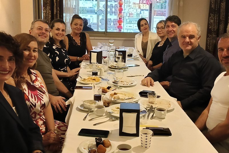 ÖĞRENCİLERİMİZDEN GÖNÜLLÜLERİMİZE VEFA YEMEĞİ ÖĞRENCİLERİMİZDEN GÖNÜLLÜLERİMİZE VEFA YEMEĞİ