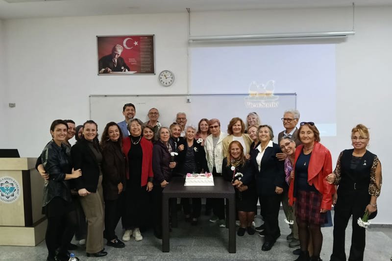 KUŞAKLARARASI BULUŞMALAR: ÖĞRETMENLER GÜNÜ KUTLAMASI 