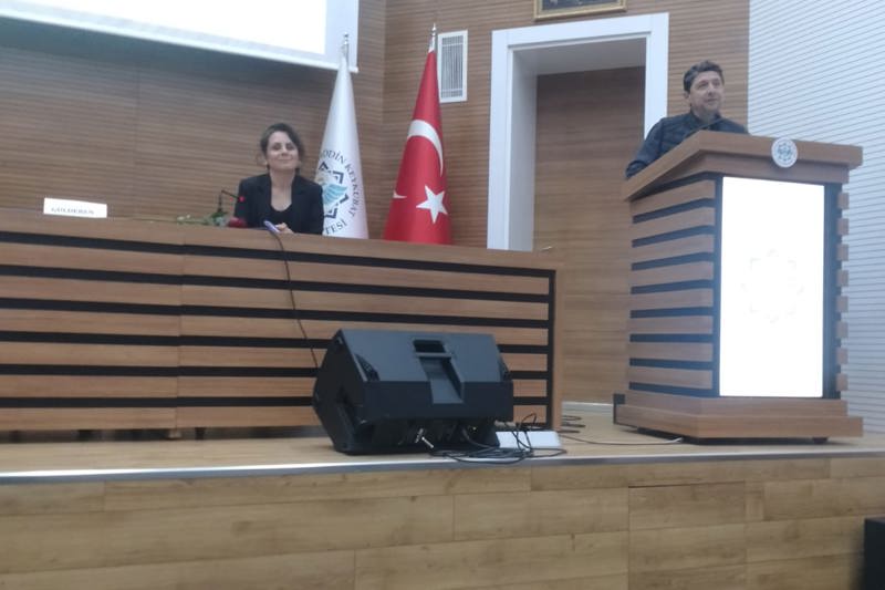 YAŞLANAN TOPLUMDA SOSYAL DESTEK