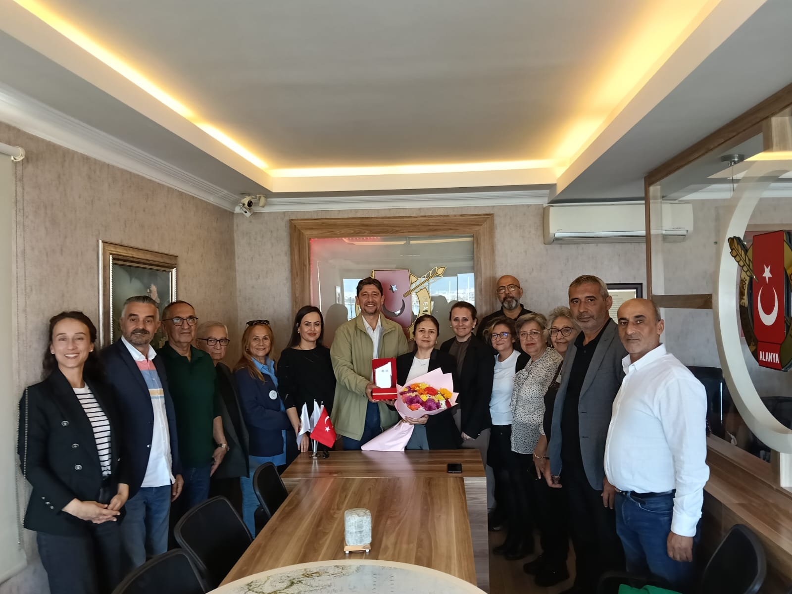 YÜRÜTME KURULUMUZ VE TEMSİLCİLERİMİZDEN AGC'YE TEŞEKKÜR ZİYARETİ